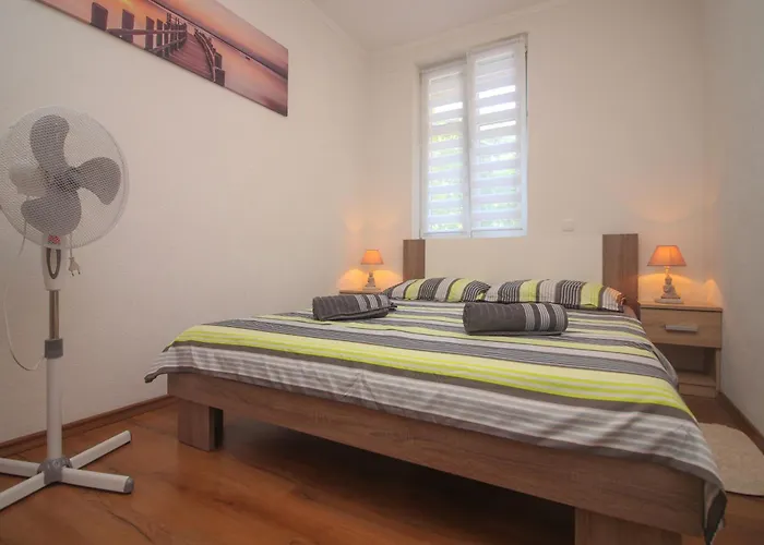 Apartament With Parking Space Zablace, Sibenik - 24126 *